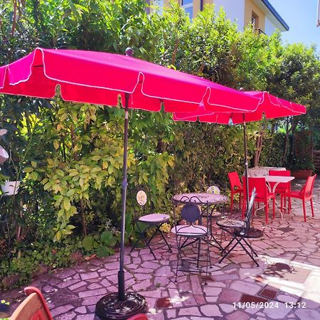 Casapatrizia B&B Sirmione Eksteriør bilde