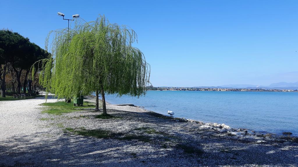 Casapatrizia B&B Sirmione Eksteriør bilde