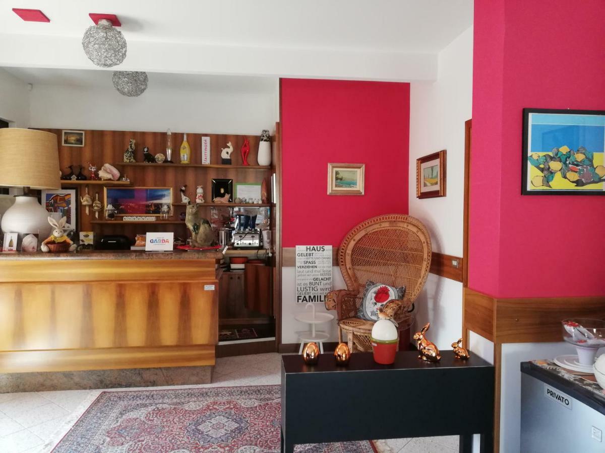 Casapatrizia B&B Sirmione Eksteriør bilde